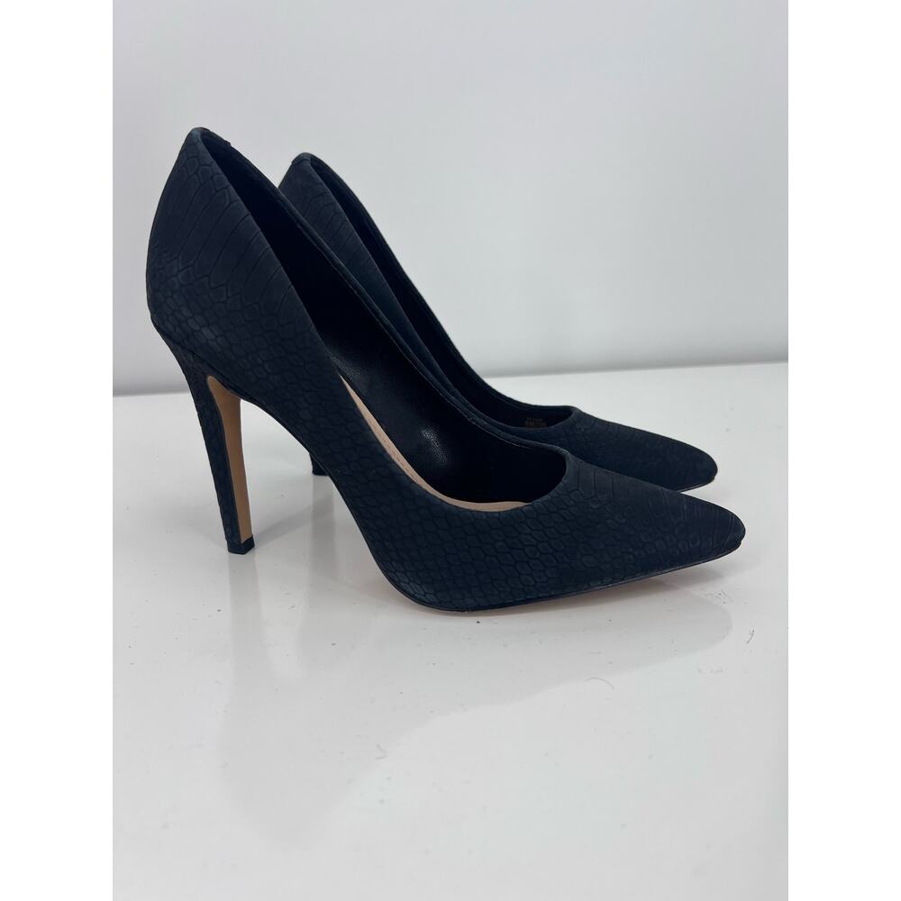 Vince Camuto Black Pointed Toe Stiletto Pumps